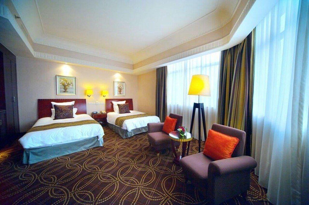 Hengshan Picardie Hotel Шанхай Экстерьер фото