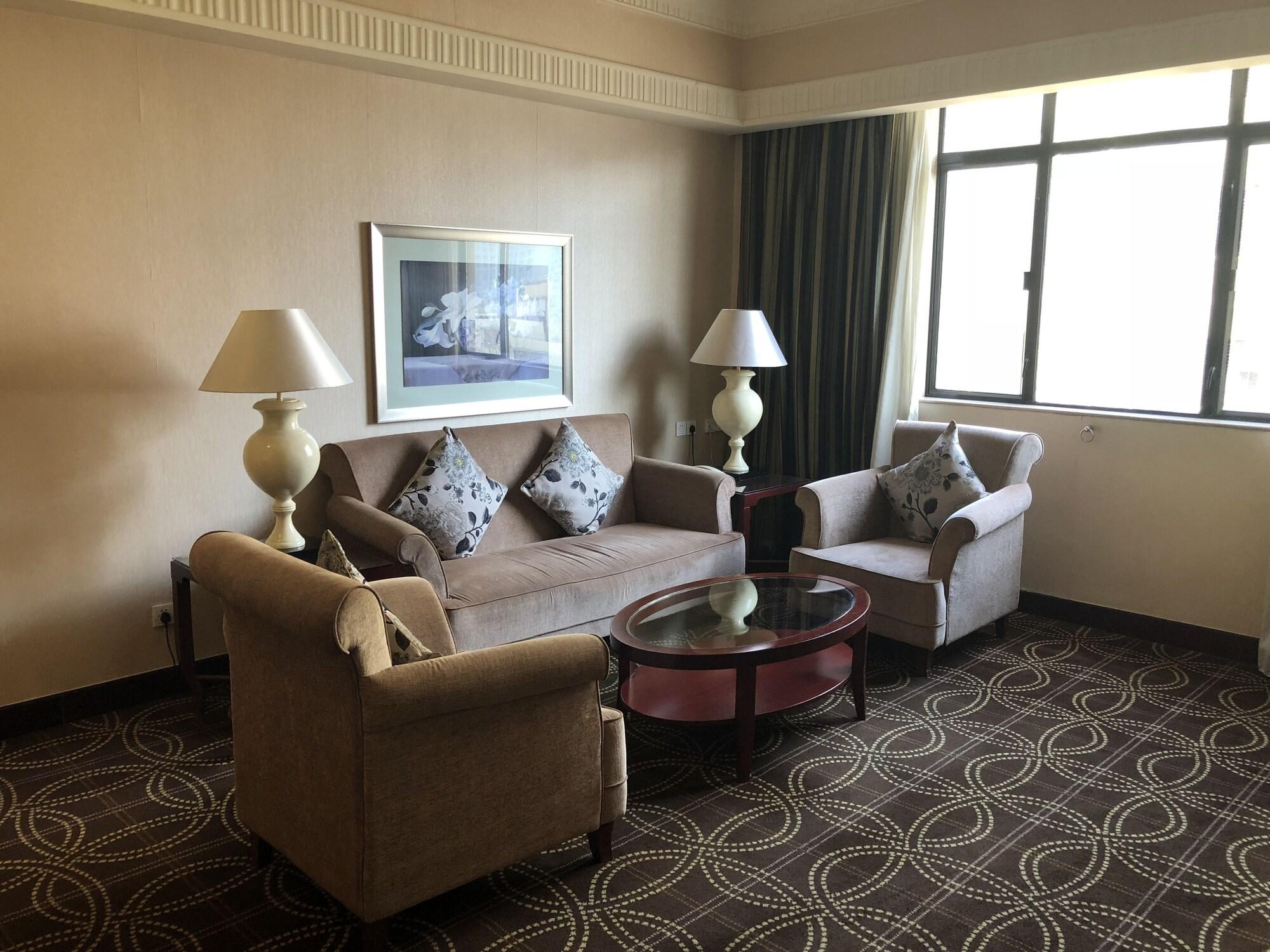Hengshan Picardie Hotel Шанхай Экстерьер фото