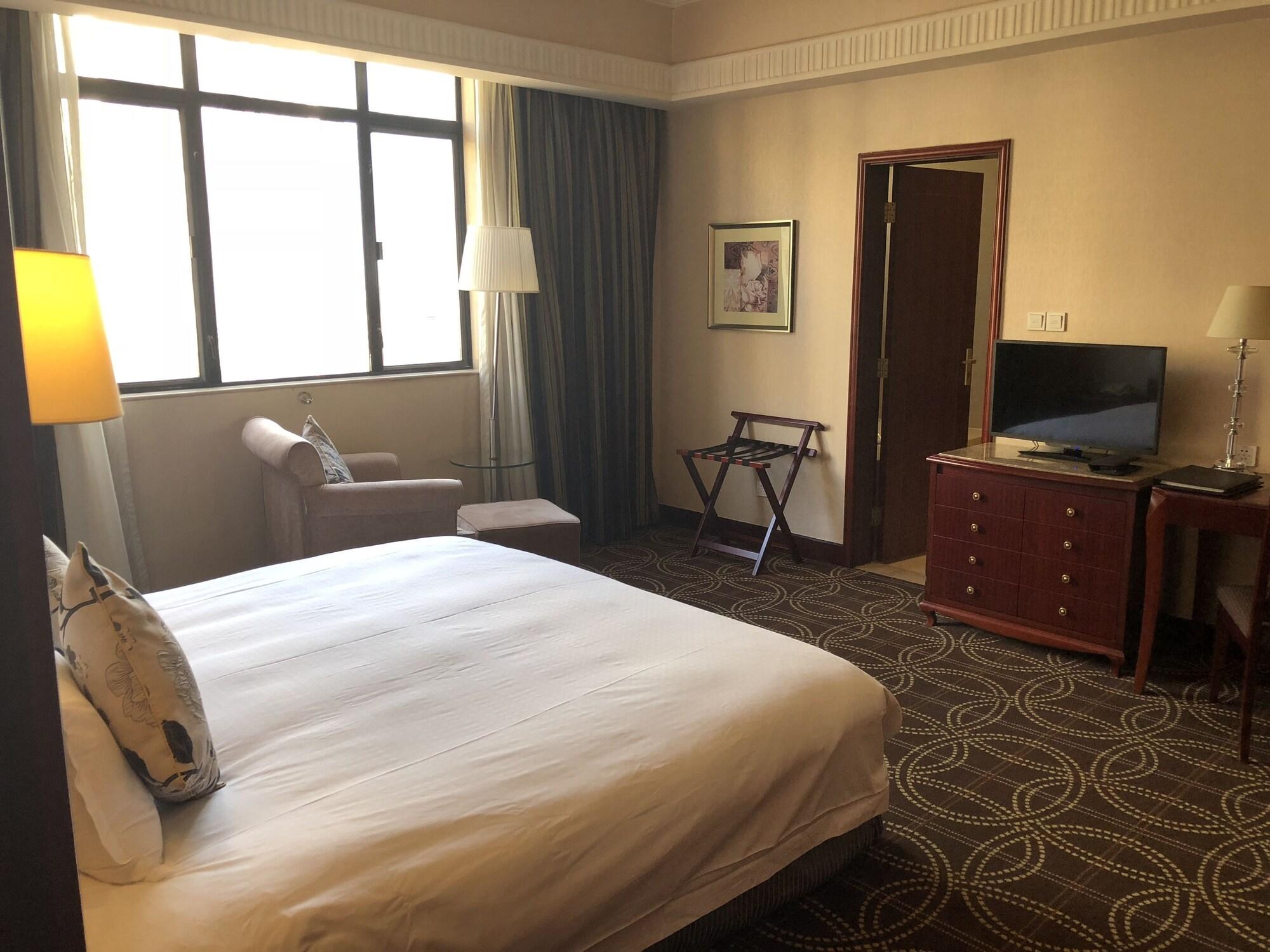 Hengshan Picardie Hotel Шанхай Экстерьер фото