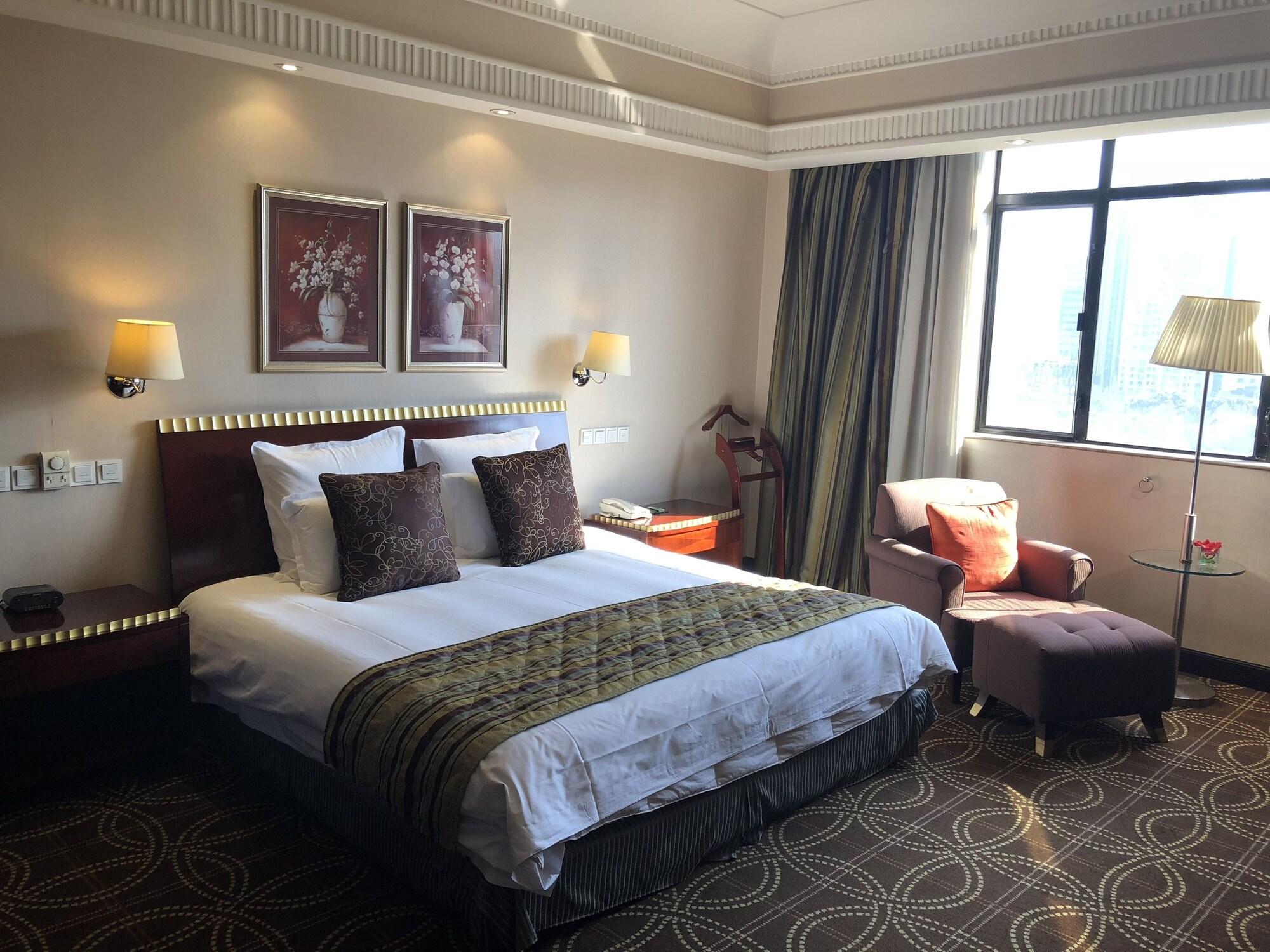 Hengshan Picardie Hotel Шанхай Экстерьер фото